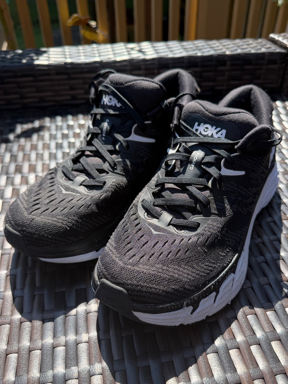 HOKA Men's Black Running Shoes - Cushioned Support Size 10 Great Condition